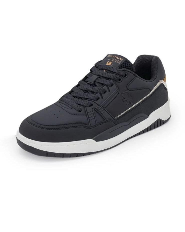 Men's black shoe