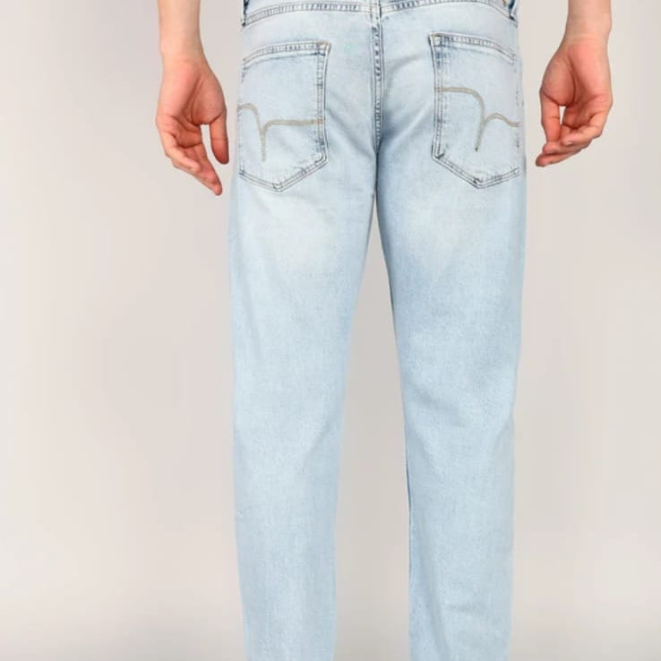 Men's slim rise blue jeans