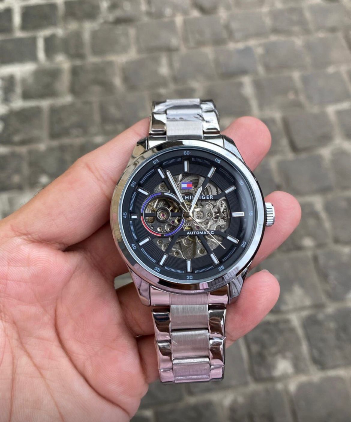 HILFIRE DESINER SILVER WATCH