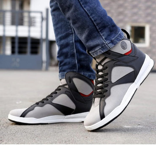 Night rider sneaker