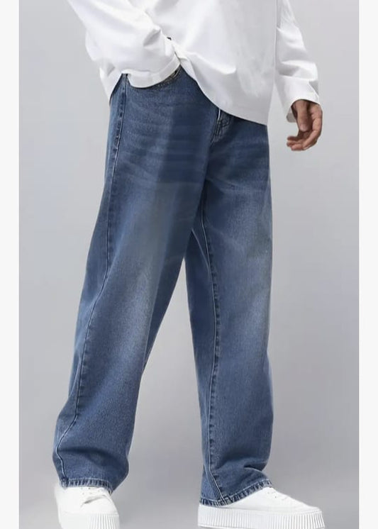 Men's baggy jeans