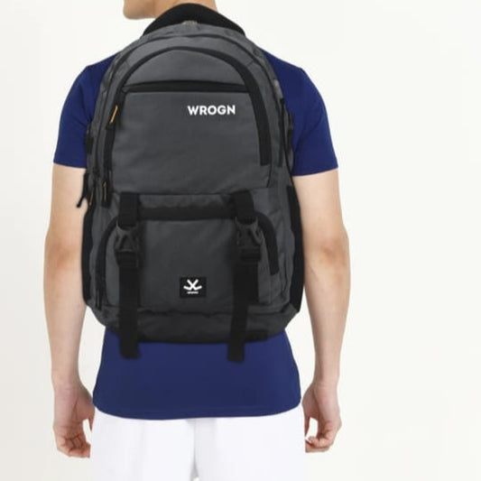 LARGE 40 L LAPTOP BAG WITH USB PORT