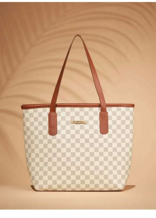 fabgo white hand purse
