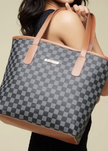 fabgo gray & black purse