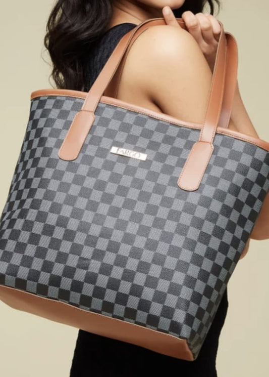 fabgo gray & black purse
